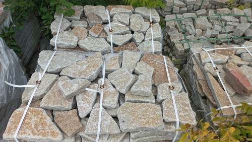 Плитняк гранитный галтованный купить в Новосибирске