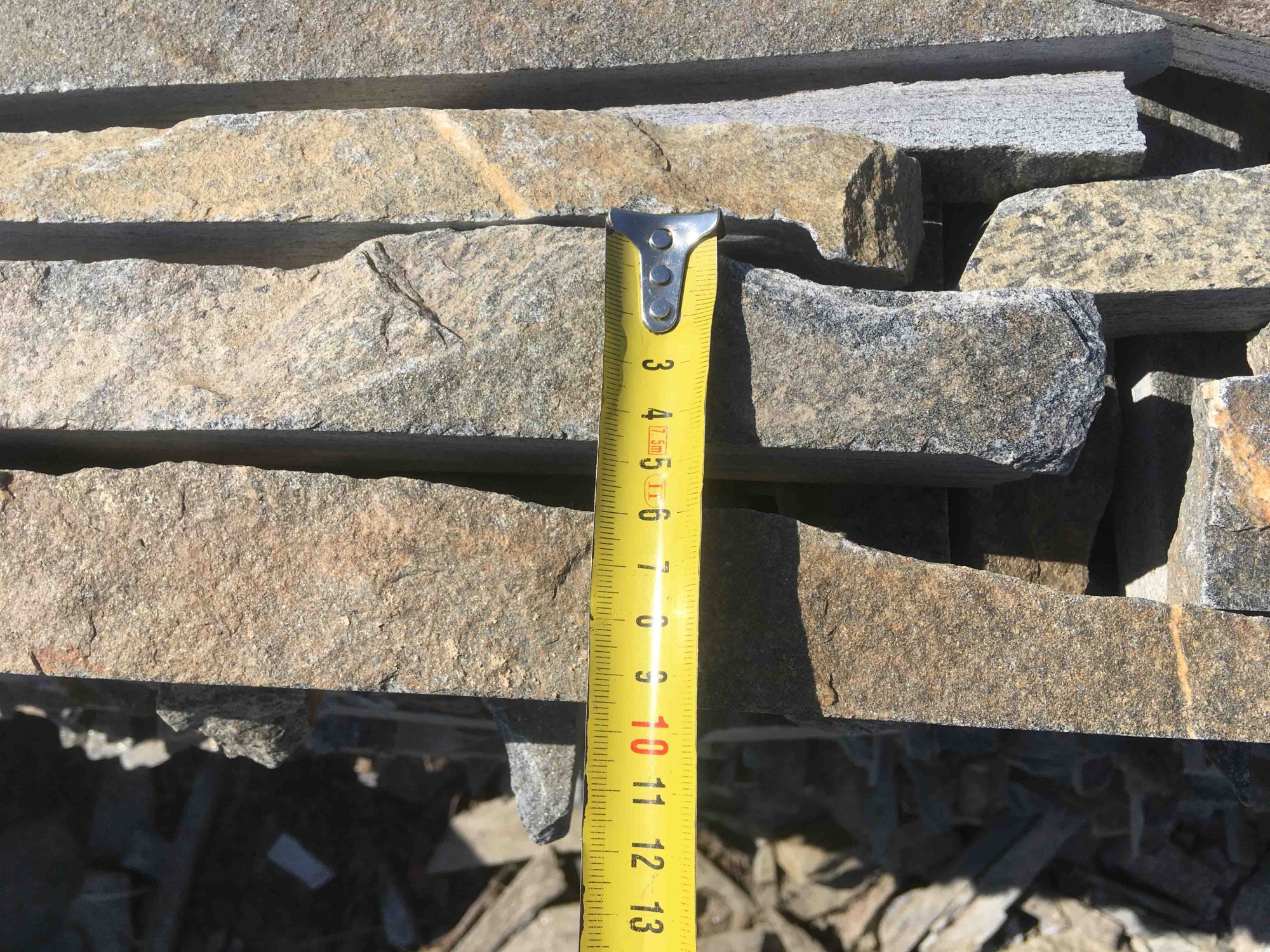 Горбушка златолит мультиколор для облицовки купить в Новосибирске