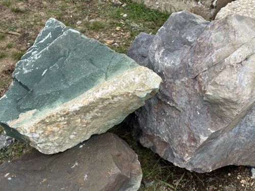 Камни для ландшафтного дизайна зелёные 10-60 килограмм купить в Новосибирске