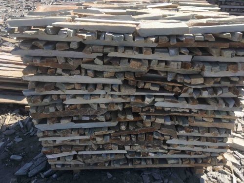 Горбушка златолит золотистый для облицовки купить в Новосибирске