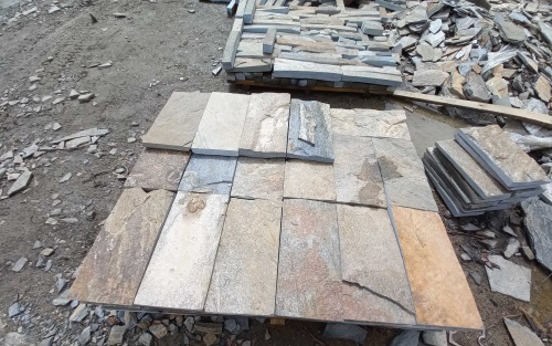 Плитка пилёная златолит Уральский для цоколя, отмостки купить в Новосибирске