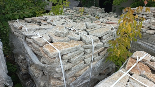 Гранитный плитняк галтованный для парковки купить в Новосибирске